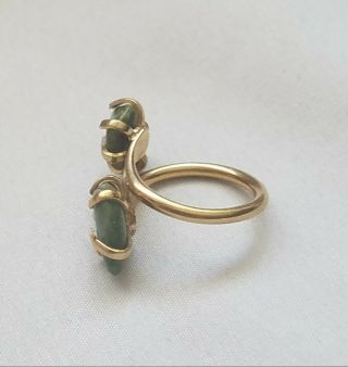 Vintage Signed Sarah Coventry Ring Gold tone with Green Stones 4
