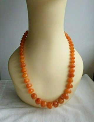 VINTAGE FAUX AMBER BEADED NECKLACE WITH GRADUATED BEADS 4