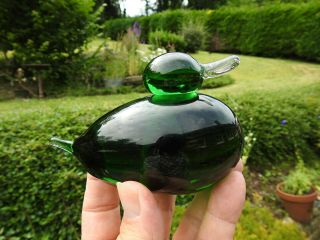 Vintage / Retro Emerald Green Art Glass Dumpy Duck Paperweight 600 Grams