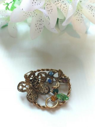 VINTAGE OLD JEWELLERY - CZECH FILIGREE FLOWER BROOCH WITH GLASS STONES.  MID 1900 ' S. 3