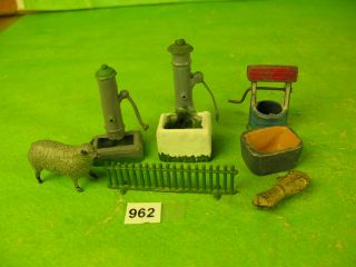 Vintage Various Maker Lead & Metal Farm Items Collectable Toy Models 962