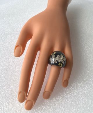 Vintage Statement Black Lucite Reverse Carved Gardenia Flower Ring Size 7.  5