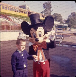 (170) Vintage 1960s Slide Photo - Disneyland - Mickey Mouse & Construction