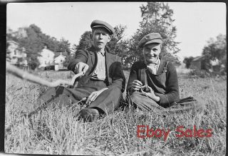 X5 - N Vintage Photo Negative - Man And Woman In Grass - Good Shot