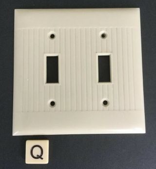 1 Vintage Sierra Double Gang 2 - Switch Plate Ivory Bakelite ? Ribbed D - 2 Made Usa