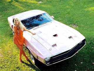 1969 Vintage Pinup " Girls And Cars " Color Candid Classic Photo (celebrities)