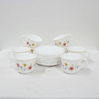 Vintage Arcopal France Floral Design On Cups Tea Set 8 Cups And 8 Saucers 405