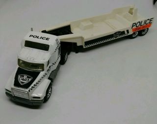 Vintage 1981 Matchbox Low Bed Police Trailer W/ 1990 Mack Cab 1/87 Scale Diecast