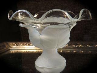Vintage Viking Glass Footed Candy Dish W/frosted Cabbage Leaf Pattern