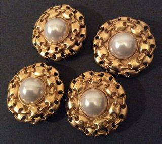 4 Vintage White Faux Pearl Cabochons Buttons 1.  5 " Gold Tone Metal Chain Settings