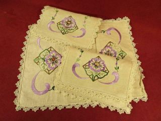 3 Pc Set Vintage Embroidered Linen Table Runner Doilies Purple Floral Lace Trim