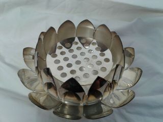 Vintage lotus shape REED&BARTON 3002 silverplate flower holder dish 6.  5 