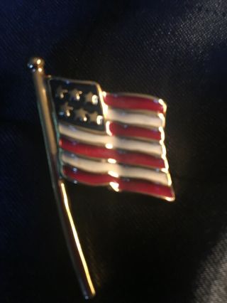 Vintage Costume Jewelry American Flag Gold Tone/enamel Finish Pin/brooch