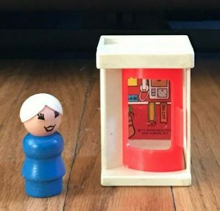 Vintage Fisher Price Little People Phone Booth & Woman 997 Village