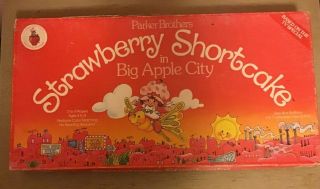 Strawberry Shortcake In Big Apple City Parker Brothers Board Game,  Vintage 1981