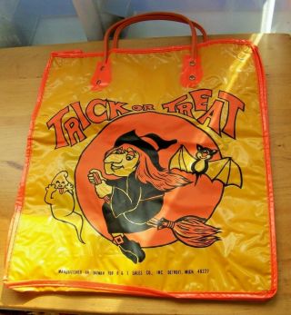 Vintage Plastic Trick Or Treat Bag With Handles