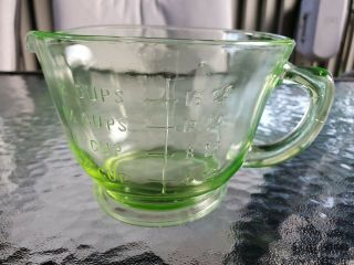 Vintage Green Vaseline Depression Glass 2 Cup Measuring And Mixing Cup