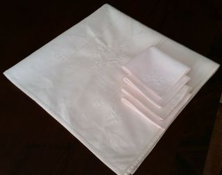 Vintage Pink Embroideered Luncheon Cloth With 4 Napkins