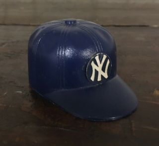 Vintage 1970’s York Yankees Mini Gum Ball Plastic Baseball Cap Helmet Hat