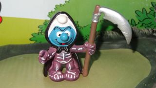 Smurfs Grim Reaper Smurf Halloween Series 20545 Vintage Rare Display Figurine