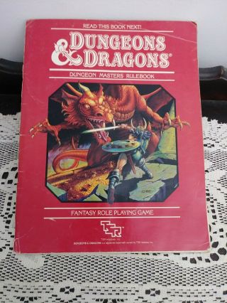 Vintage 1983 Tsr Dungeons & Dragons Dungeon Master Rulebook