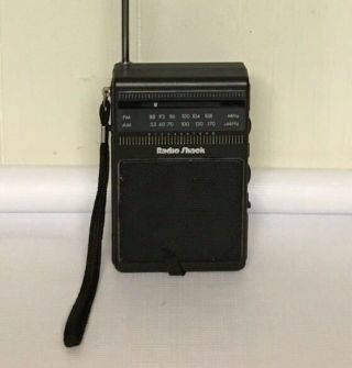 Vintage Radio Shack Model 12 - 725 Am Fm Pocket Battery Operated Black
