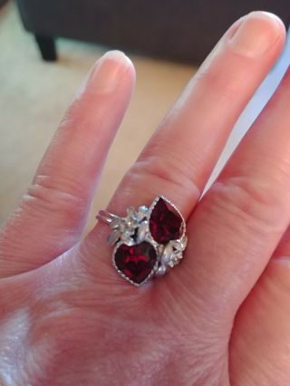 Estate Vintage Sarah Coventry Love Story Ring Adjustable Size Red Stone