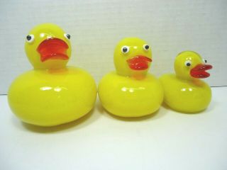 Vintage Hand Blown Art Glass Set Of 3 Yellow Duck Figurines Graduated Sizes