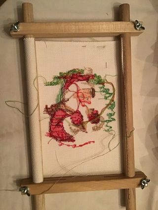 VTG Embroidery Cross Stitch Wood Split Rail Scroll Frame for Needlework 15x9 3