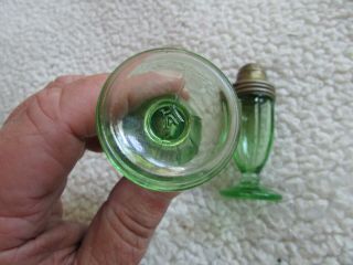 Vintage Anchor Hocking Green Depression Glass Salt & Pepper Shakers 3