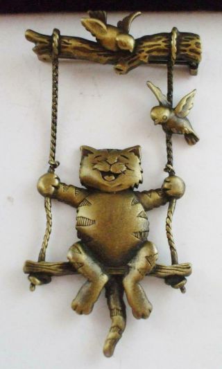 Sweet Vintage J.  J.  Smiling Cat On Swing Birds Pin Brooch Ropes Are Bendable Move