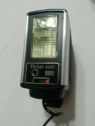 Vintage Vivitar Auto 252 Electronic Flash 35mm Camera Attachment