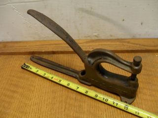 Vintage Little Giant Cast Iron Bench Top Riveter Or Punch (90402 - 15)