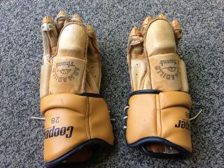 Vintage Cooper Canada 28 Leather Hockey Gloves Armadillo Thumb