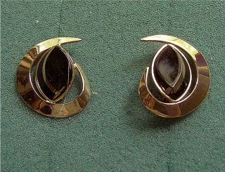 " Black Saturn " Gold Tone Clip Earrings - Sarah Coventry Jewelry - Sara Cov - Vtg