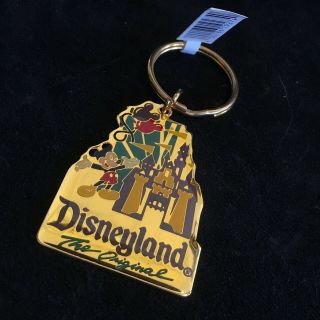 P21 Vintage Disney Metal Keychain Disneyland The Mickey Collecting