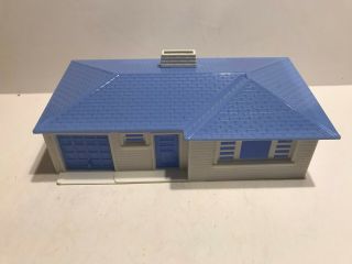 Vintage Plasticville O Scale Blue/white Ranch House Rh - 1