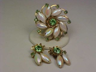 Vintage Goldtone & Iridescent Lucite/rhinestone Flower Brooch & Earrings Set