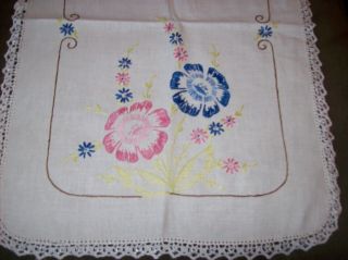 VINTAGE Embroidered Dresser Scarf Table Runner with Embroidered Lace Edging 3