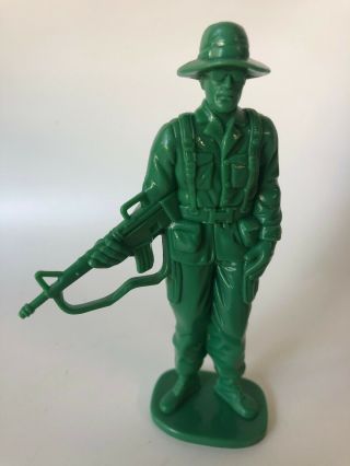 Vintage Large Approx 5 " Tall Green Usmc Plastic Army Man Men Figure