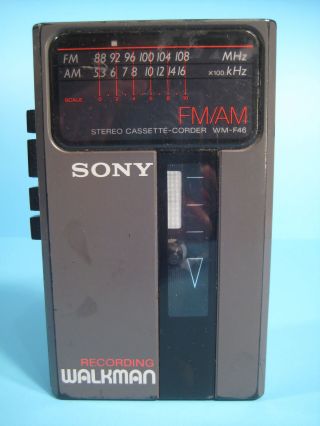 Sony Walkman Vintage Wm - F46 Am/fm Cassette Recorder Player
