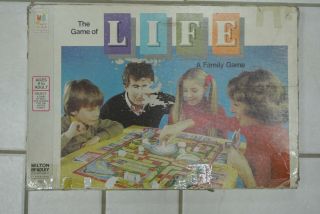Vintage 1977 The Game Of Life Family Board Game Milton Bradley.