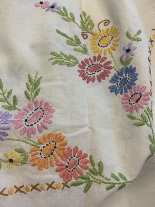 Lovely Vintage Floral Hand Embroidered Linen Tablecloth 31 X 31 "