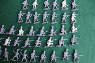 Vintage 1970 ' s Airfix ESCI French Grenadiers: 59 Plastic Figures,  1:32 Scale 4