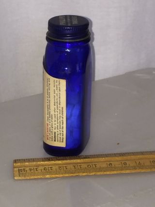 Phillips Milk of Magnesia Vintage Cobalt Blue Glass medicine Bottle W/ Tablets 3
