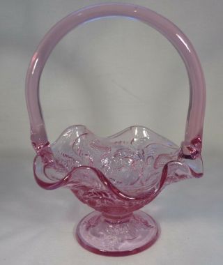 Vtg Fenton Glass Basket Strawberry Pattern Light Pink Small 6.  5 " Tall Pretty