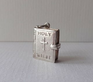 07 Vintage Silver Charm Bible With Lords Prayer
