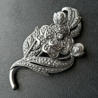 Signed Kjl For Avon Vintage Silver Tone Flower Pearl Leaf Brooch Pin W138