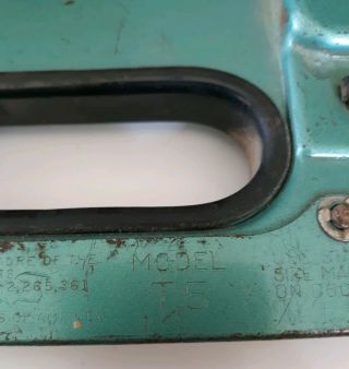 VINTAGE BOSTITCH T5 HEAVY DUTY STAPLER TACKER HAND TOOL TEAL 3