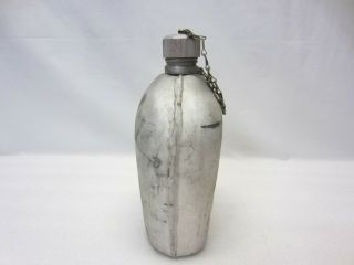 Vintage U.  S.  Army WW1 Canteen LF & C 1918 as pictured 2